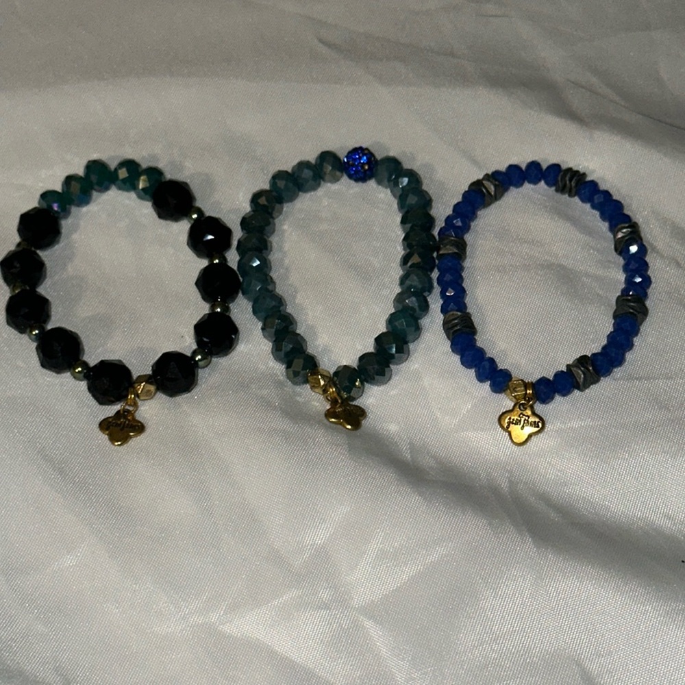 Girl’s Gem Jams by Erimish stretch bead bracelet set blue black missing gems